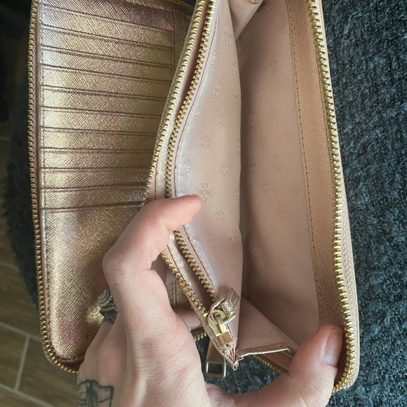 Tory Burch Metallic Rose Gold Continental Wallet - Picture 5 of 9